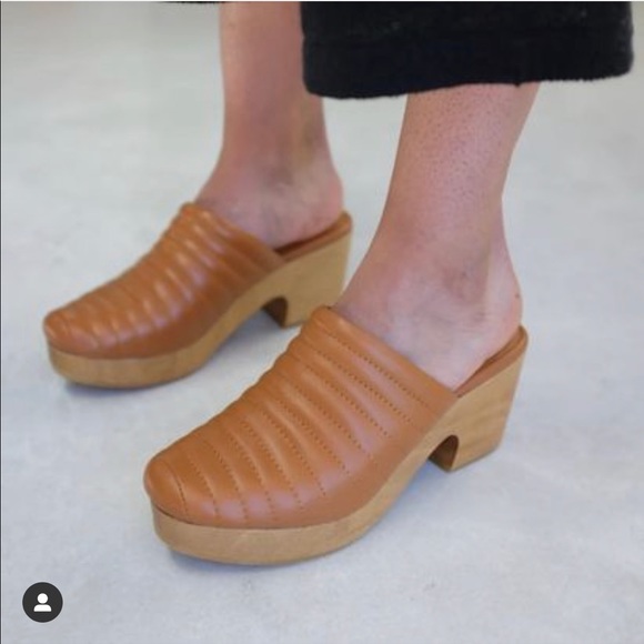 Beklina Shoes - Beklina Ribbed Clog Dry Clay Size 8